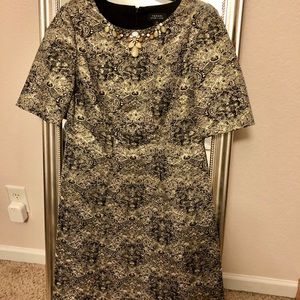 🌈Tahari ASL Embellished Neckline Printed Dress